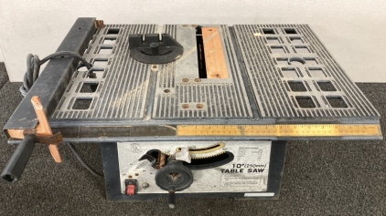 10&rdquo; Table Saw