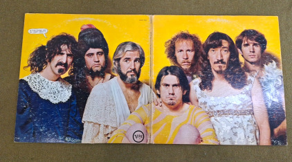 (1) Mothers of Invention frank zappa We're Only In It For The Money LP