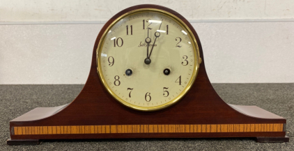 Mantle Chime Clock With Key