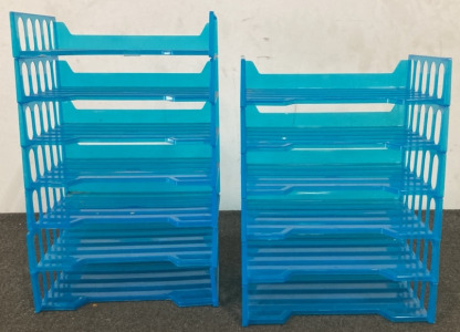 (13) Blue Desk Treys