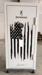 Browning Hunter White W/ American Flag 33 Gun Safe