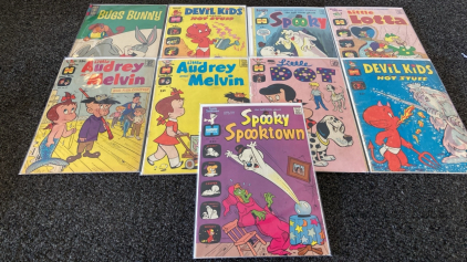 (8) Vintage Harvey Comics and (1) Bugs Bunny Comic Books in Plastic