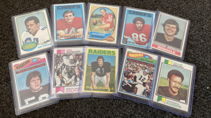 (10) Vintage Football Cards