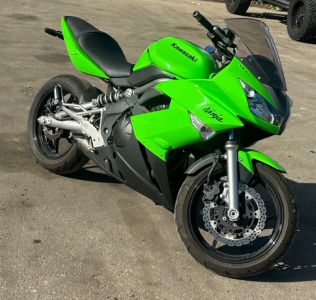 2009 KAWASAKI NINJA 650R - GOOD CONDITION