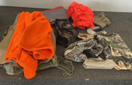 Hunting Bags, Men&rsquo;s Hunting / Camping Gear Size Large, Tarps, Rain Ponchos