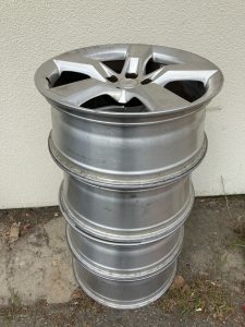 (4) 20” Chevy Camero Wheels