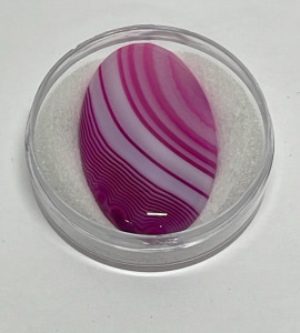 55.00ct. Peachblow-White Stripes Agate Cabochon