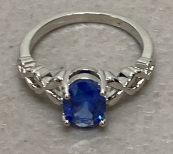 (1) Size 6 .925 Oval Blue Sapphire Rings
