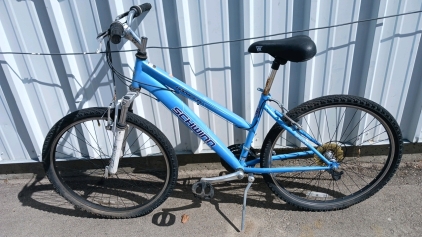 26" Schwinn Ranger Bicycle (Blue)