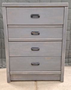 (1) 4-Drawer Dresser / Grey