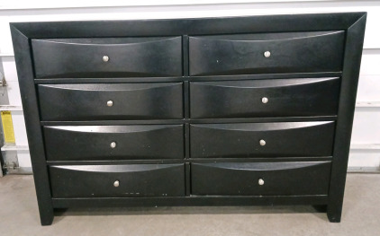 Beautiful 8-Drawer Dresser 58.5"&times;17"&times;39.5"