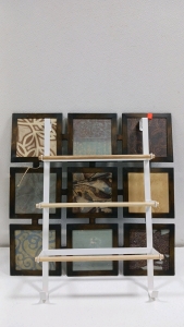(1) 24"&times;24" Wall Art (1) Over-the-Door Towel Rack