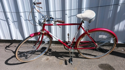 26" Nassau 3-Speed Bicycle (Red)