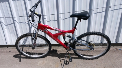 26" Magna 21-Speed Bicycle (Red)