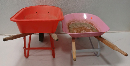 (1) John Deer Kids' Wheelbarrow (1) True Temper Kids' Wheelbarrow