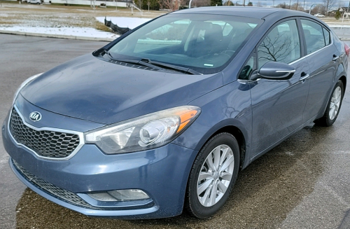 2015 KIA FORTE - BLUETOOTH!