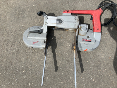 Milwaukee Heavy Duty Band Saw