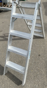 Louisiana Ladder 9ft, Foldable