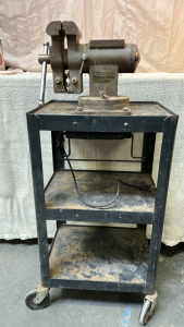 Latin 5” Bench Vise On Pix Mobile Stand. (BB 52)