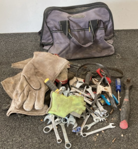 (1) Voyager Tool Bag, Verious Tools, Used Working Gloves