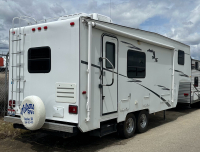 2004 ARCTIC FOX 5TH WHEEL - 3