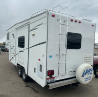 2004 ARCTIC FOX 5TH WHEEL - 5