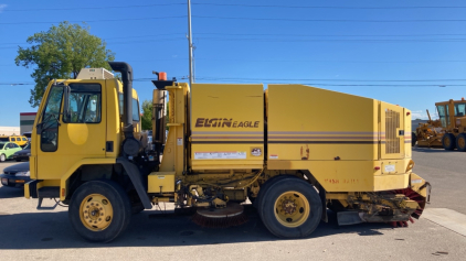 1996 ELGIN EAGLE STREET SWEEPER - CITY OF MARSING - SWEEPER WORKS!