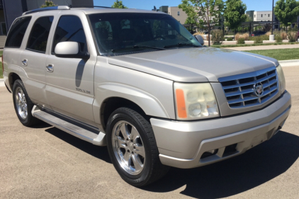 2006 CADILLAC ESCALADE - 4X4 - DVD PLAYER