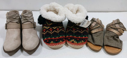 (1) Ladies Boots sz 7.5 (1) Slippers sz XL (1) Ladies sz 7.5 Sandal