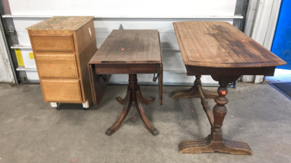 Wheeled Kitchen Cabinet Drawers, (2) Breakfast Nook Table