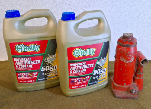 (2) Gallons O'Reilly Universal Antifreeze/Coolant, Predilluted 50/50 Mix & (1) Bottle Jack