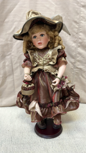 Porcelain Doll With Stand (bb o)