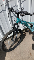 24â€ Diamondback Tess Bicycle (Light Blue) - 2