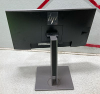 (1) HP E233 Computer Monitor (1) Tool Belt (1) 14mm Diamond Blade & Much More - 3