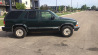 2001 CHEVROLET BLAZER - 4x4 - 8