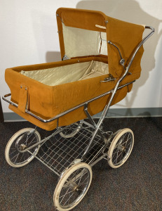 Vintage Hedstorm Babby Buggy