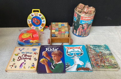 Vintage Toys! See & Say Farmer Says, Alphabet Blocks, Kids Block Wagon, Toy Cook Set, & (4) Educational Books BB64