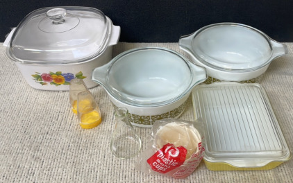 Vintage Pyrex! (4) Casserole Dishes With Lids, Glass Beaker, Salt & Peoper Shaker, & Plastic Cups. BB65