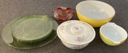 (5) Vintage Anchor Hocking Avocado Green Plates, & More! BB72