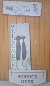 Hanging Signs & Wall Art