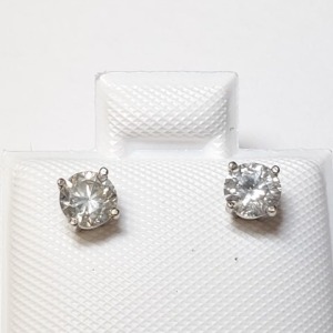 $2560 14K Diamond (0.6Ct,Si1-2,Gh) Earrings