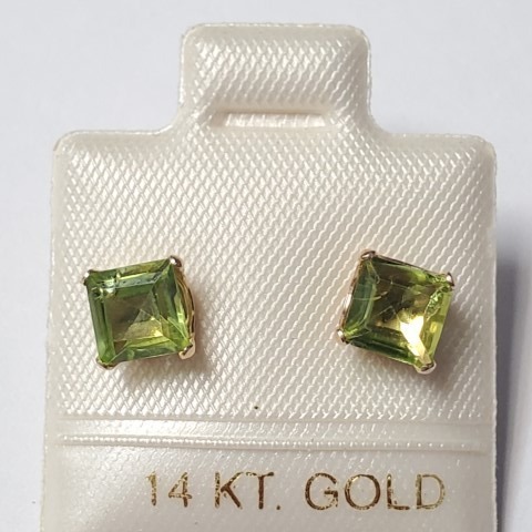 $320 10K Peridot(1.22ct) Earrings