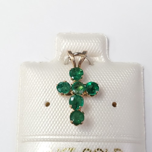 $240 10K Emerald(0.57ct) Pendant