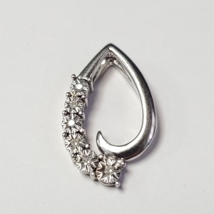 $400 Silver Diamond Pendant