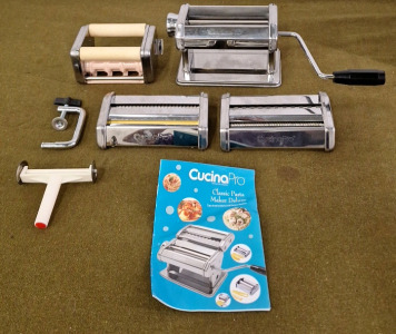 (1) Cucina Pro, Classic Pasta Maker Deluxe