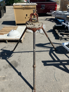 Rigid Standing Pipe Vice