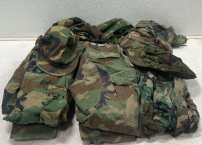 (6) Camouflage Pants (2) Camouflage Hats (1) Camouflage Backpack Cover