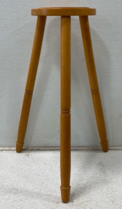 Vintage Three Legged Stool H28&acirc;&euro;