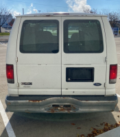 2002 Ford Econoline 150 - Spacious! - 4