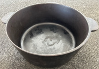 Cast Iron Dutch Oven, Early Renfrow, 10” - 3